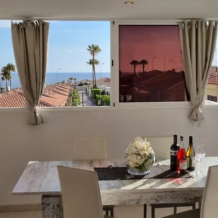 Lovely 4-bed With Ocean Views In Sueno Azul * Callao Salvaje