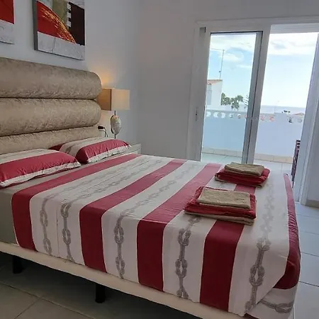 Villa Lovely 4-bed With Ocean Views In Sueno Azul