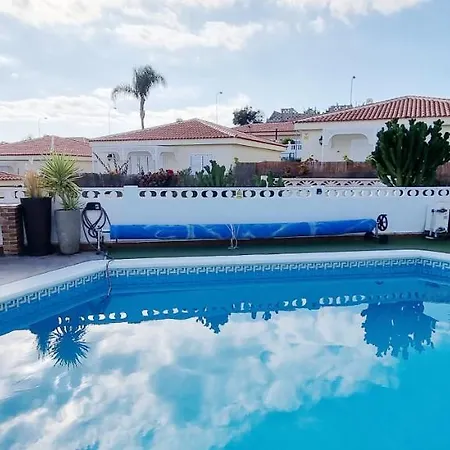 Lovely 4-bed With Ocean Views In Sueno Azul Villa