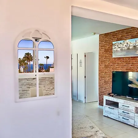 Lovely 4-bed With Ocean Views In Sueno Azul Villa Callao Salvaje