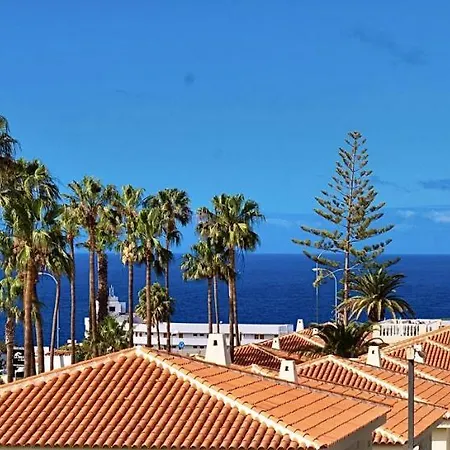 Lovely 4-bed With Ocean Views In Sueno Azul Callao Salvaje