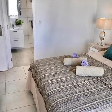 Villa Lovely 4-bed With Ocean Views In Sueno Azul *